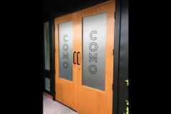 Como-Frosted-Door-Graphics
